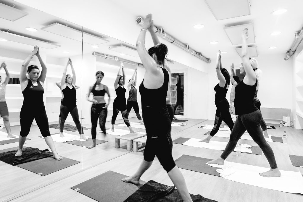 studio hot yoga ivry - paris - cours de yoga - centre yoga